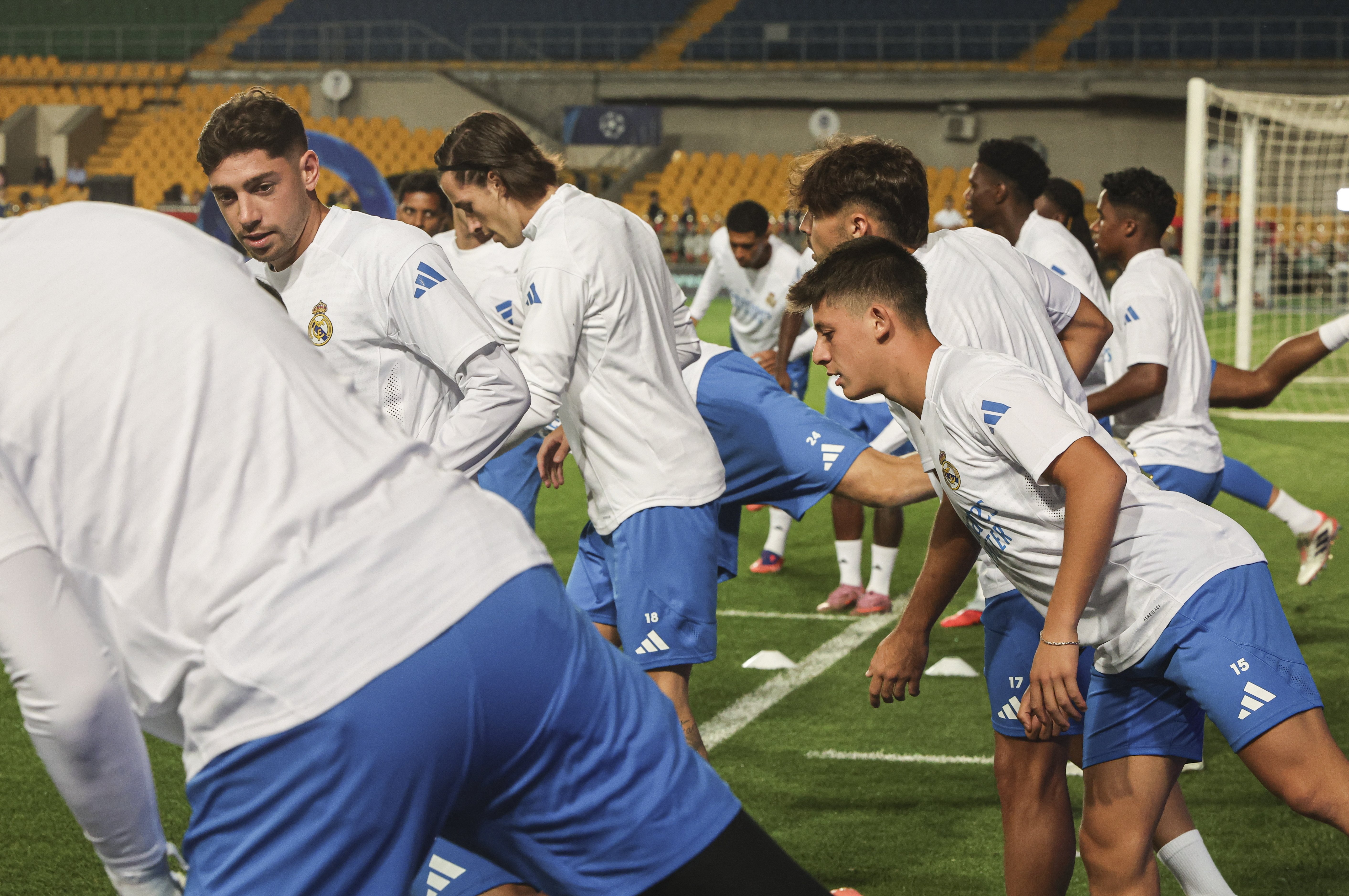 赛前皇家社会备战西甲，临场应变细节曝光，话题不断，身体对抗强度拉满的简单介绍